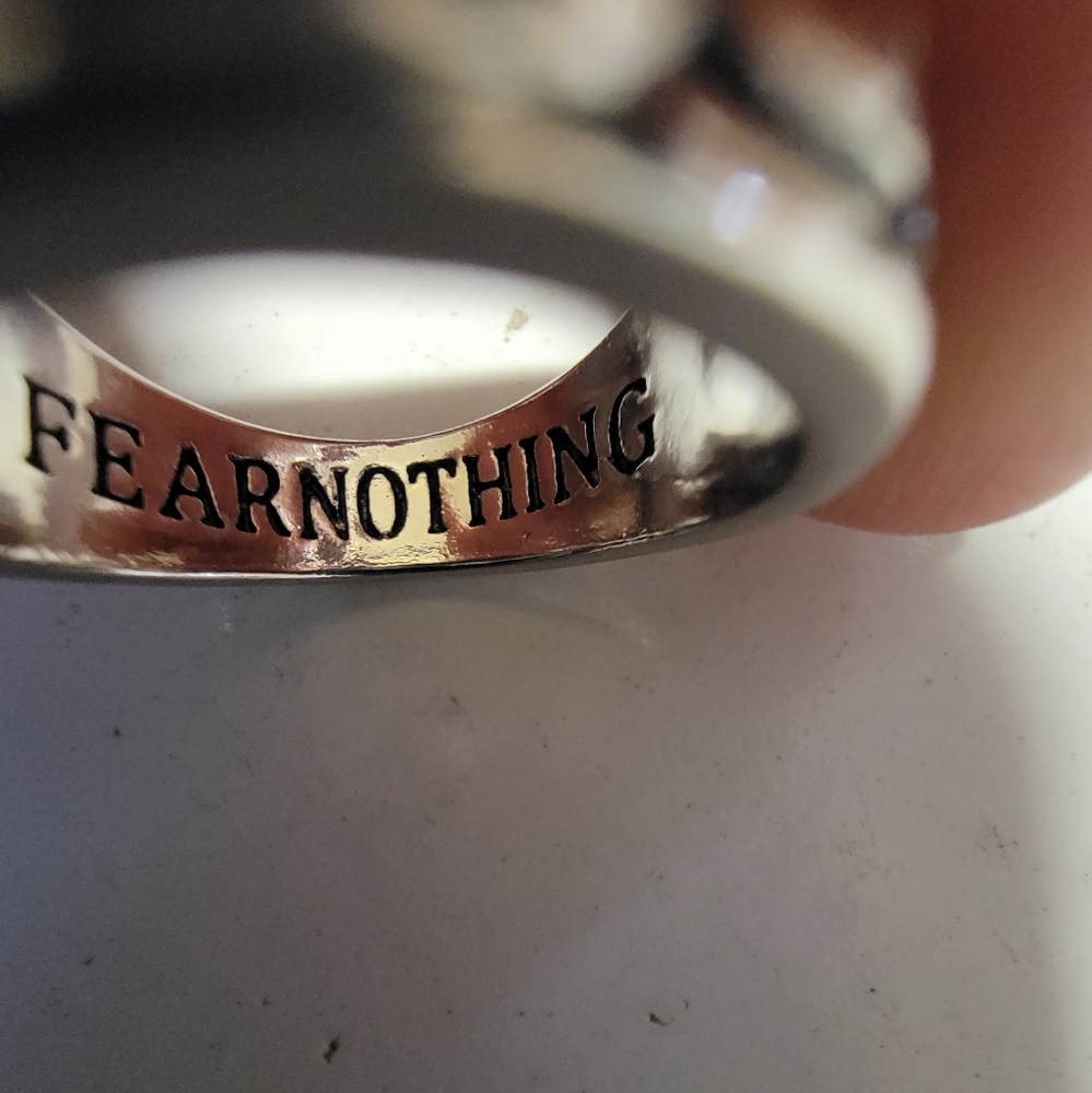 Fear Nothing Skeleton Ring. Size 8 - Picture 3 of 5